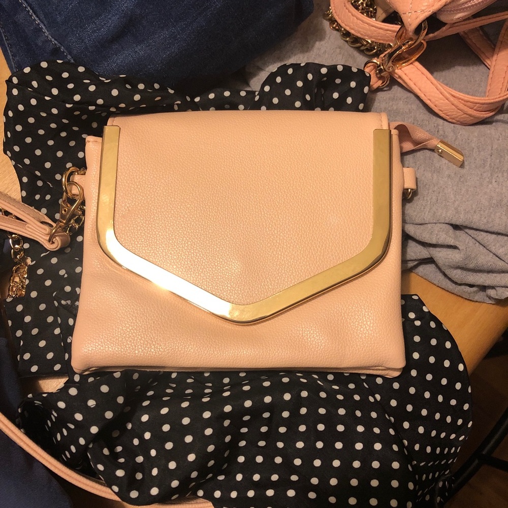 4 hand/shoulder purses